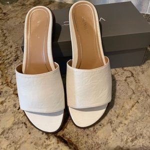 Vionic Citrine Demi Slide Sandal - size 9